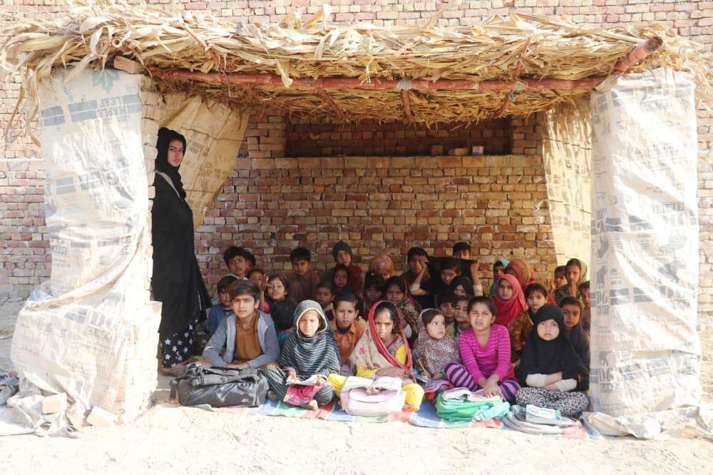 Outdoor classroom session